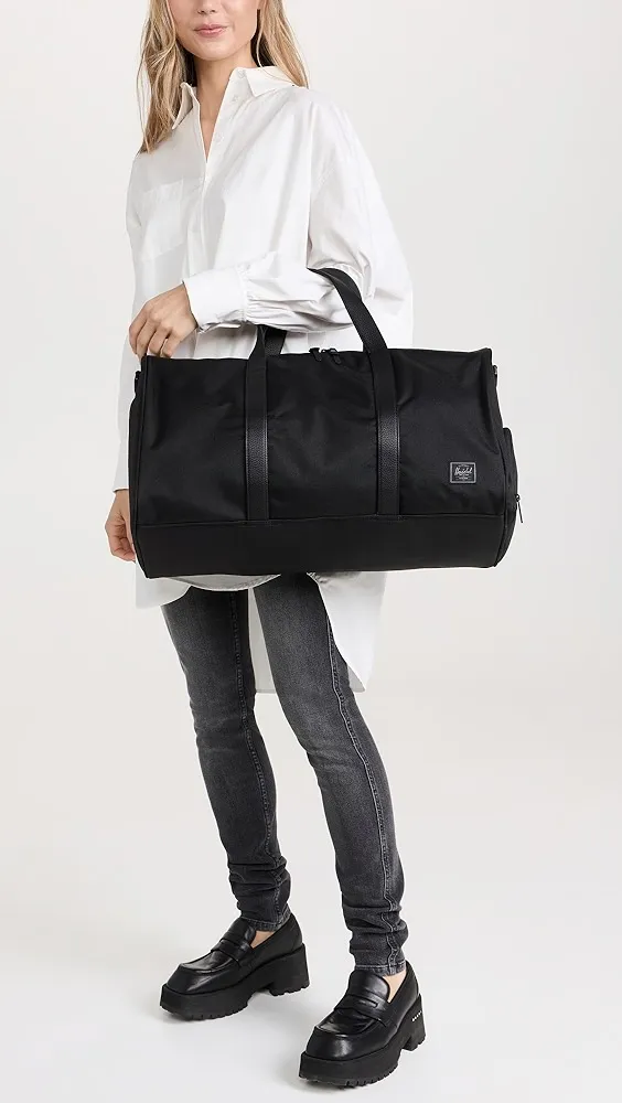 Herschel Supply Co.   Novel Duffle Bag 