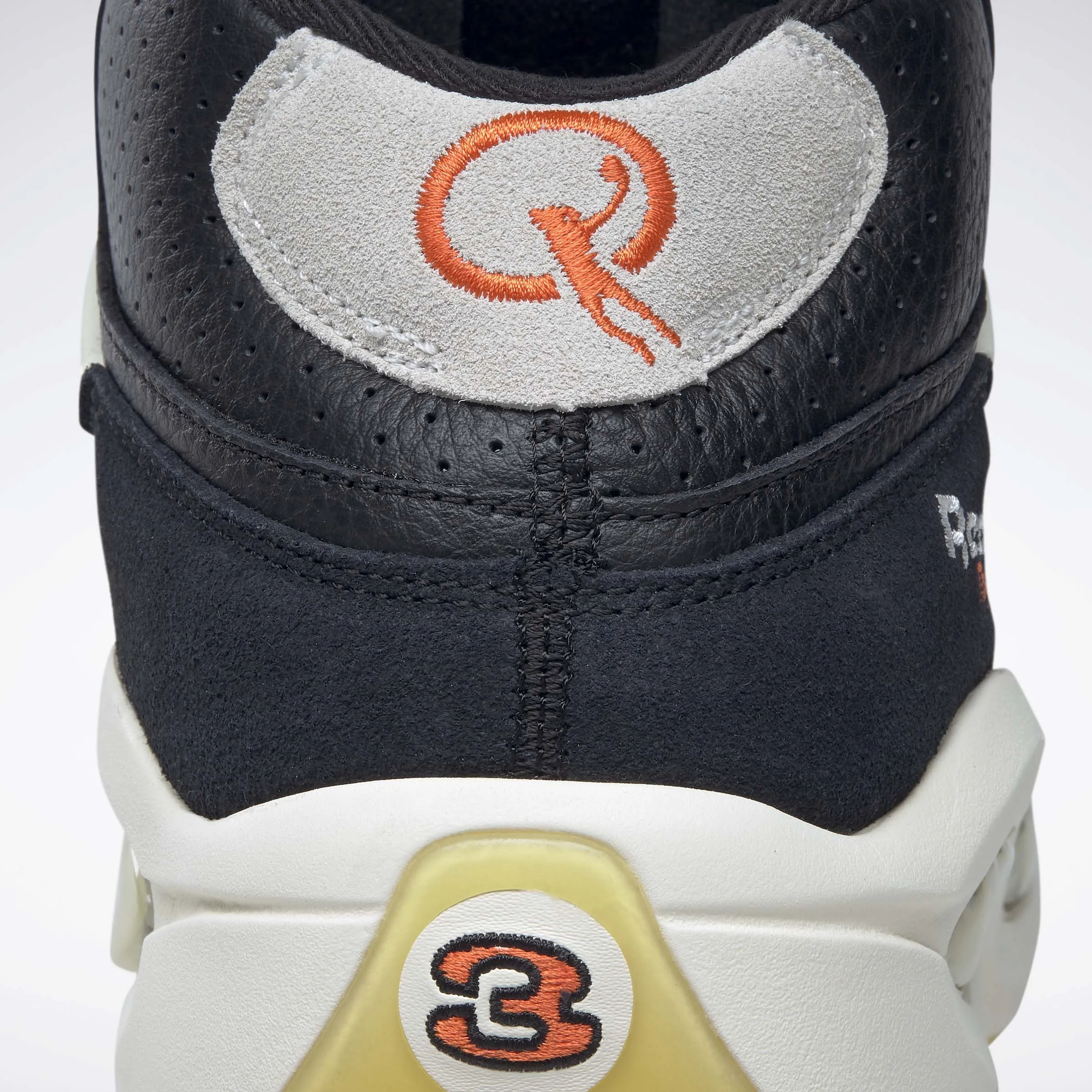 Question Pump Basketball Shoes Black/White/Chalk